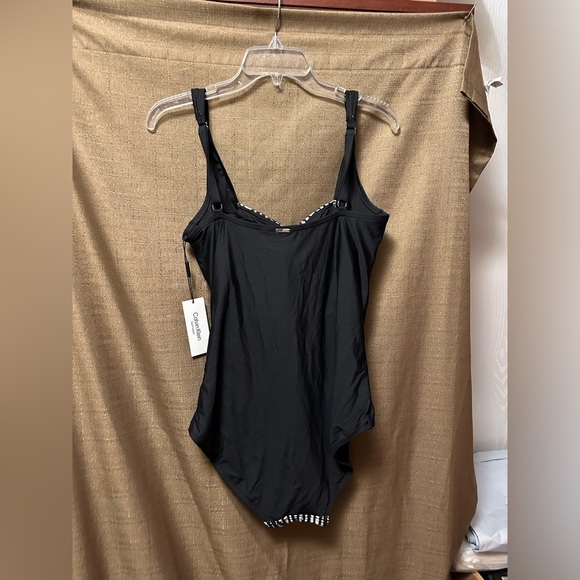 NWT Calvin Klein Women's Full Coverage Pleated Panel One Piece Swimsuit Size 16 - Picture 6 of 7